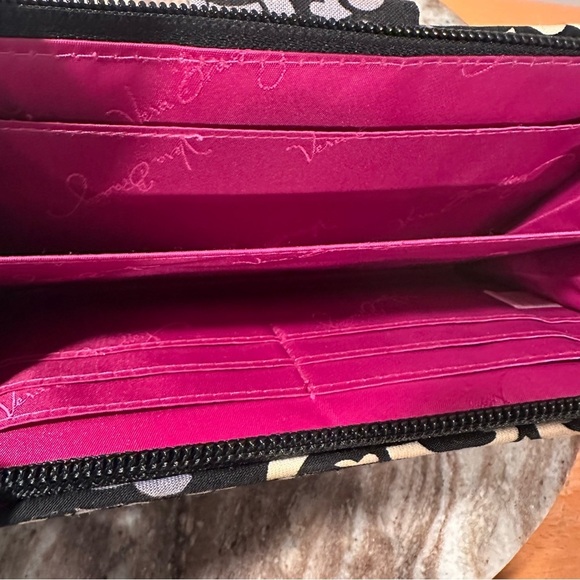 Vera Bradley Toggle Tote Bag Canterberry Magenta Pattern & Turnlock Wallet EUC - Picture 4 of 16
